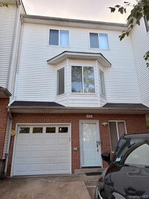 64 Amanda Ct, Staten Island, NY, 10312-6653 | Card Image