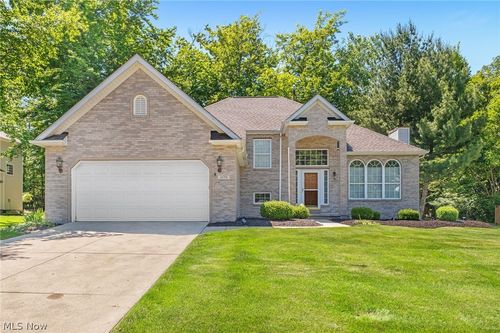 1179 Vineyard Drive, Medina, OH, 44256 | Card Image