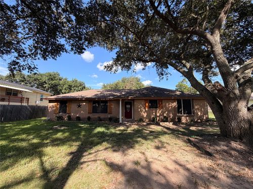 3103 Pennsylvania Rd, Fresno, TX, 77545-9263 | Card Image