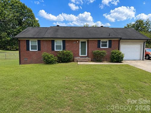 1507 Dallas Cherryville Highway, Dallas, NC, 28034 | Card Image