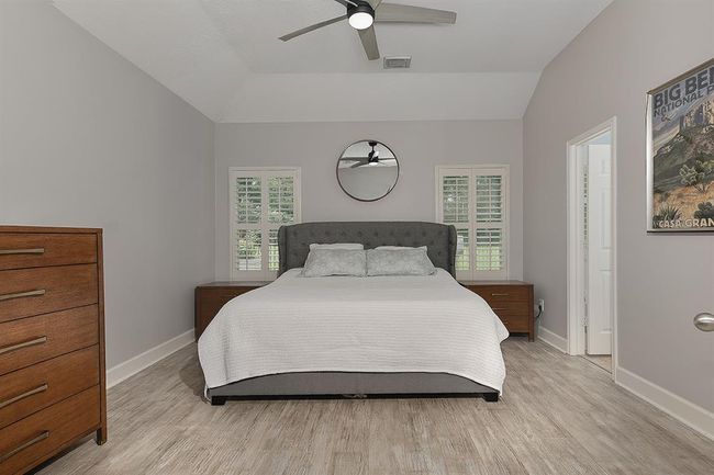 27519 Rebecca Field Ln, House other with 4 bedrooms, 2 bathrooms and 2 parking in Spring TX | Image 13