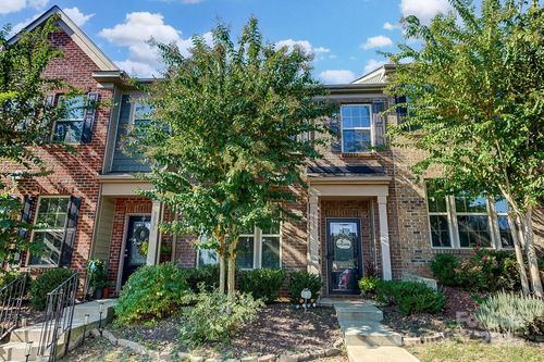 3033 Honeylocust Ln, Fort Mill, SC, 29707-6896 | Card Image