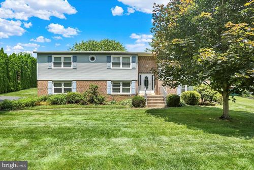 19 Hemlock Dr, MECHANICSBURG, PA, 17055-4712 | Card Image