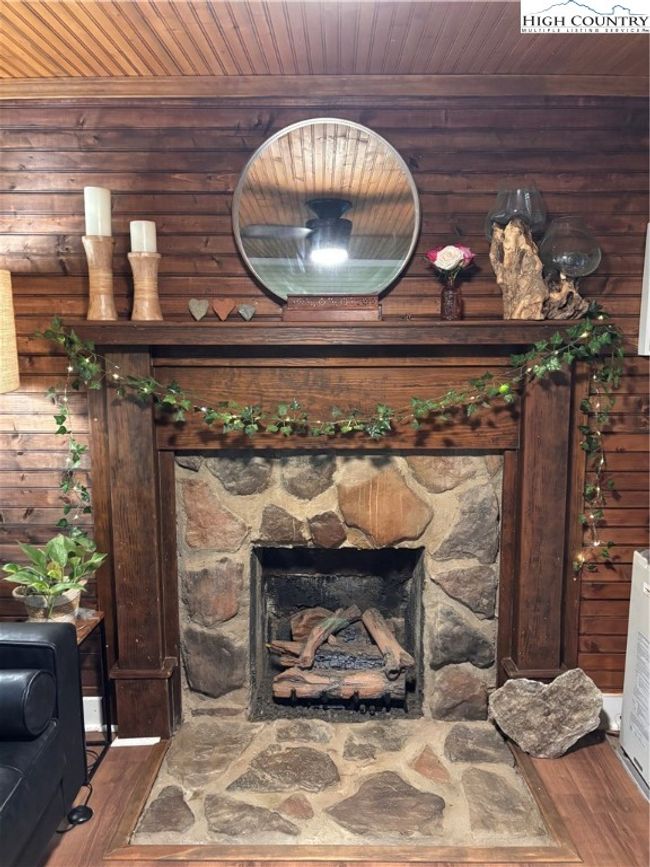 295 Jakes Mountain Rd, House other with 3 bedrooms, 2 bathrooms and null parking in Deep Gap NC | Image 36