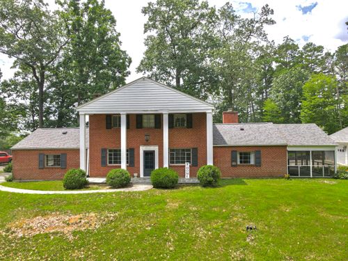 8212 Loman Dr, Roanoke, VA, 24019-6712 | Card Image