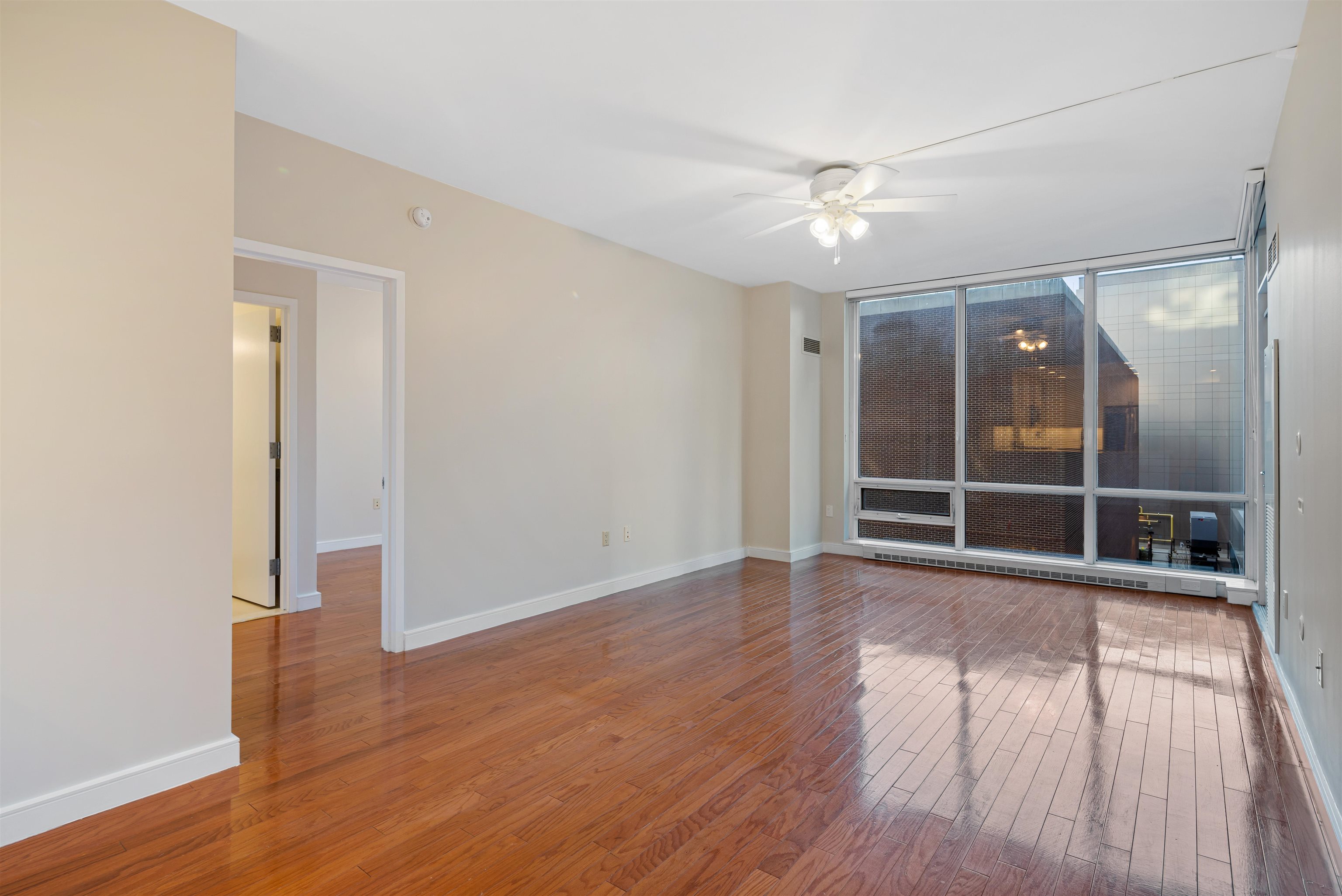 Residential Lease in JC, Downtown 4