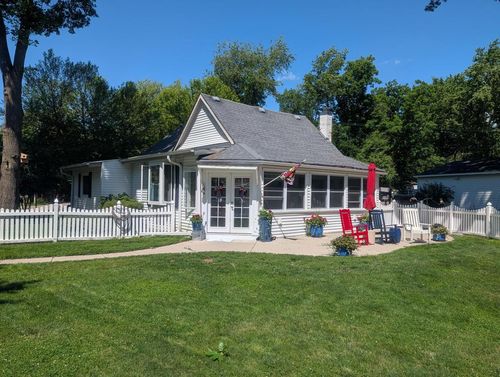 2432 North Shore Drive, Delavan, WI, 53115 | Card Image