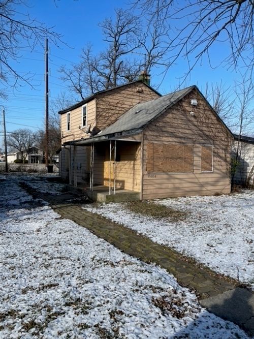 15032 Winchester Ave, Harvey, IL, 60426-2029 | Card Image