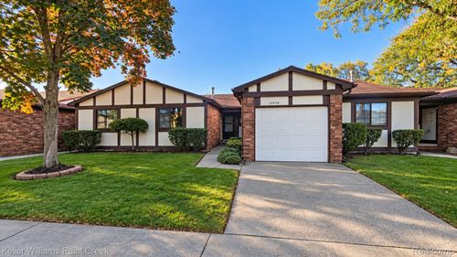 13528 Angela Dr, Warren, MI, 48088-6600 | Card Image