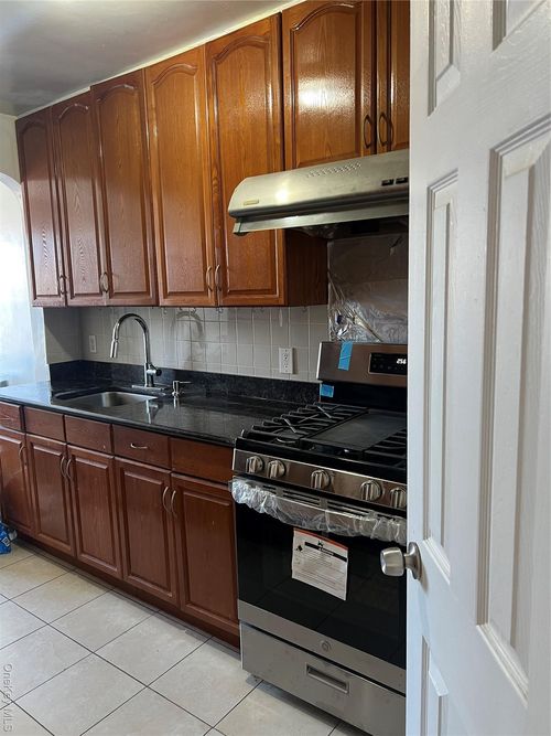 44-12 76th St, Elmhurst, NY, 11373-2942 | Card Image