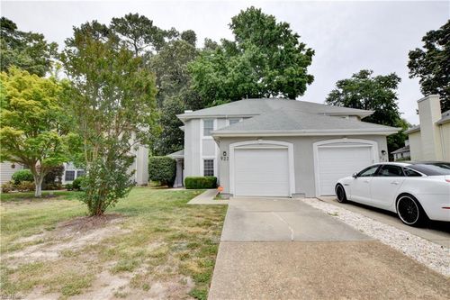 922 Willow Pt, Newport News, VA, 23602-9417 | Card Image