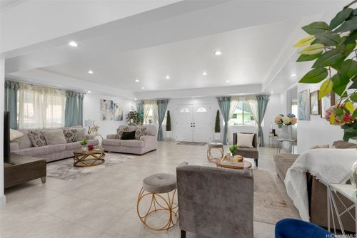 45-333 Mahalani St, Kaneohe, HI, 96744-2758 | Card Image