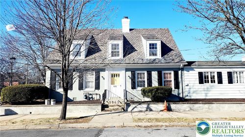 1-on-2nd-floor-928 Linden St, BETHLEHEM, PA, 18018-4141 | Card Image
