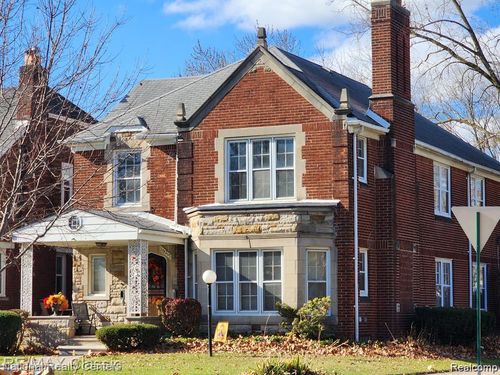 16217 Greenview Ave, Detroit, MI, 48219-4172 | Card Image