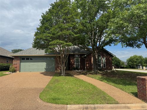 7041 Wanda Way, North Richland Hills, TX, 76182-3286 | Card Image