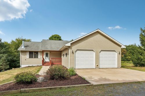 1871 140th Ave, Saint Croix Falls, WI, 54024-8101 | Card Image