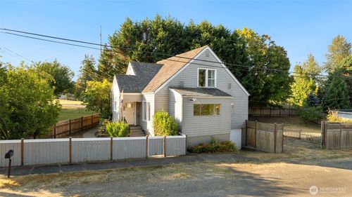 847 W Marcy Ave, Montesano, WA, 98563-3420 | Card Image