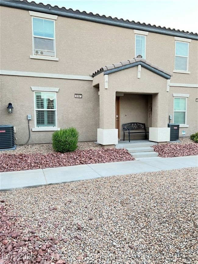 5197 Silica Chalk Ave, Townhouse with 3 bedrooms, 2 bathrooms and null parking in Las Vegas NV | Image 4