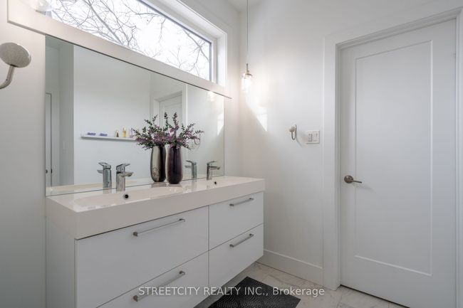1468 Byron Baseline Rd, House other with 4 bedrooms, 4 bathrooms and 8 parking in London ON | Image 14