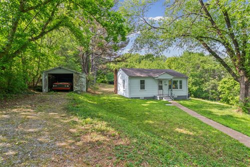 1524 River Rd, Clarksville, TN, 37040-7429 | Card Image