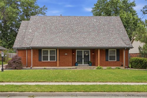 6652 46th Pl, Tulsa, OK, 74145-5802 | Card Image