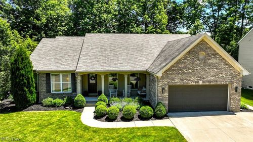 4271 Willow Wood Way, Uniontown, OH, 44685-7996 | Card Image