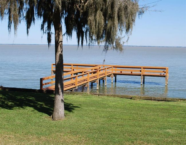600 Sam Houston Loop, House other with 3 bedrooms, 2 bathrooms and null parking in Pointblank TX | Image 28