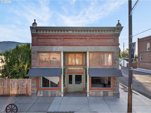 306 S Main St, Union, OR, 97883-8903 | Card Image