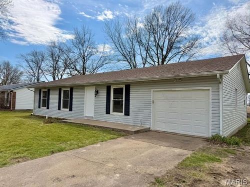 1063 Ravenwood Dr, Montgomery City, MO, 63361-1003 | Card Image