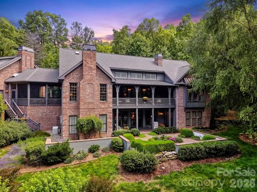 1333 Solomon Cir, Hendersonville, NC, 28739-5719 | Card Image