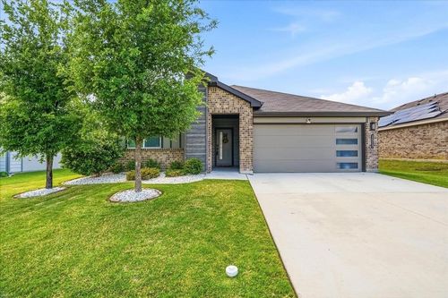 1513 Hulen Park Trl, Alvarado, TX, 76009-2670 | Card Image