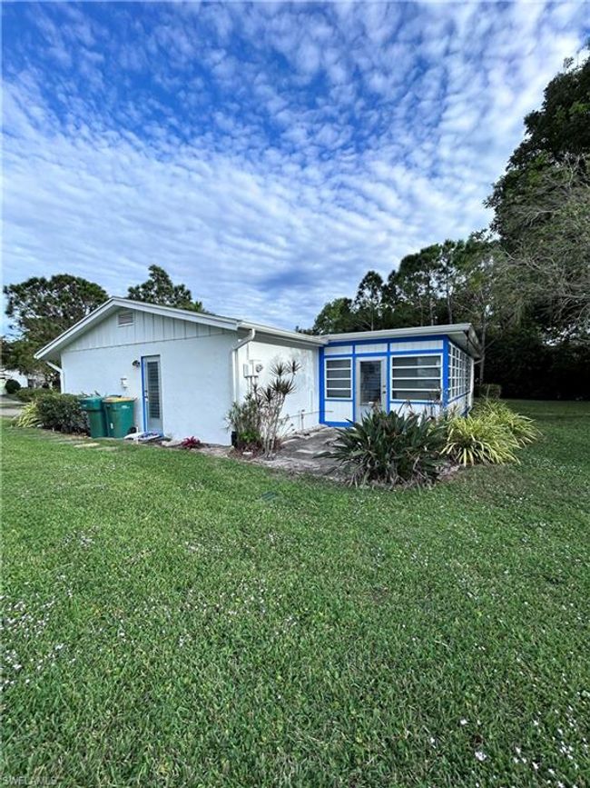 Back of property with a yard | Image 18