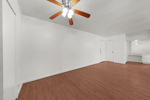 apt-10-523 S Travis St, Sherman, TX, 75090-7164 | Card Image