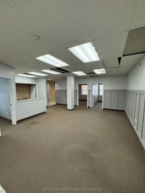 102-4100 Victoria Ave, Vineland, ON, L0R2C0 | Card Image