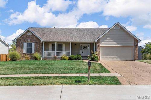 421 Wind Creek Dr, Wentzville, MO, 63385-4476 | Card Image