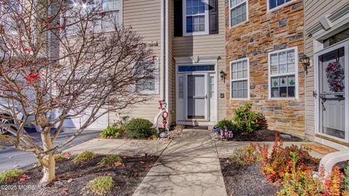 232 Shinnecock Dr, Manalapan, NJ, 07726-9521 | Card Image