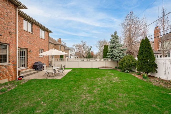 835 S Chatham Ave, House other with 4 bedrooms, 5 bathrooms and 2 parking in Elmhurst IL | Image 36