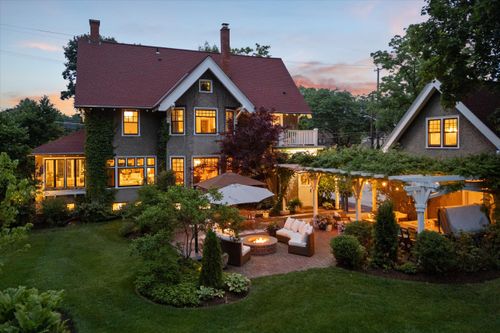 696507 Bridge Rd, Cedarburg, WI, 53012-1903 | Card Image
