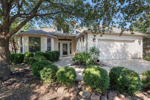 1009 Fort Davis St, Georgetown, TX, 78633-5376 | Card Image