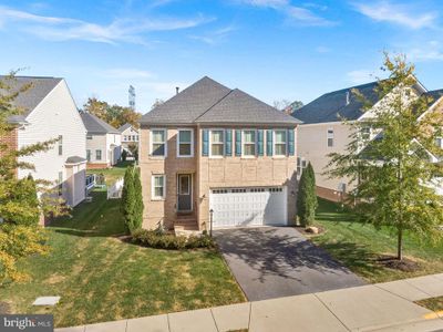 22820 Bubbling Brook Drive, House other with 5 bedrooms, 3 bathrooms and null parking in BRAMBLETON VA | Image 3