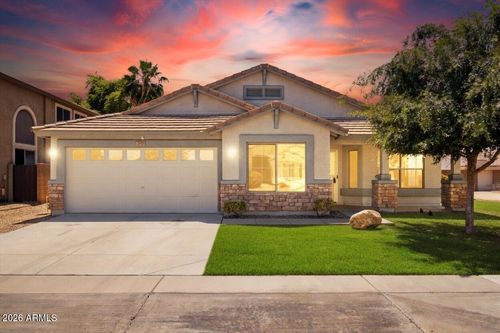 2933 W Maldonado Road, Phoenix, AZ, 85041 | Card Image