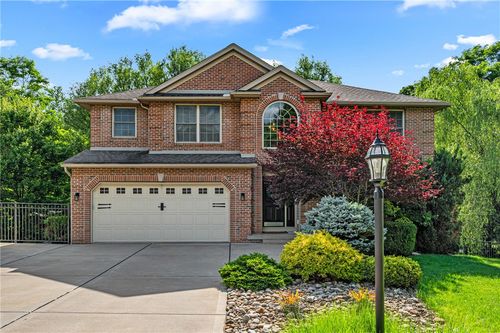 305 Daniela Dr, New Kensington, PA, 15068-6879 | Card Image