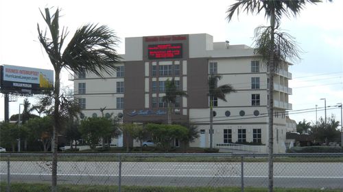 422-12484 Nw South River Dr, Medley, FL, 33178-1155 | Card Image