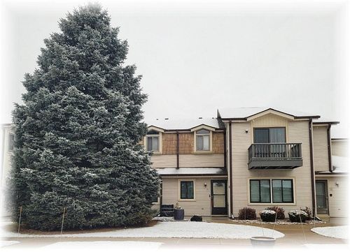 7225 Mariner Dr, Mount Pleasant, WI, 53406-3868 | Card Image