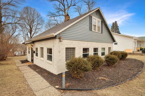 901 S Mulberry St, Sioux City, IA, 51106-1325 | Card Image