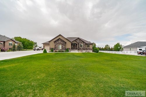 1810 Bobwhite Dr, Ammon, ID, 83401-5099 | Card Image