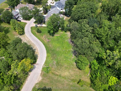 261 Crystal Bay Dr, Amherstburg, ON, N9V4A6 | Card Image