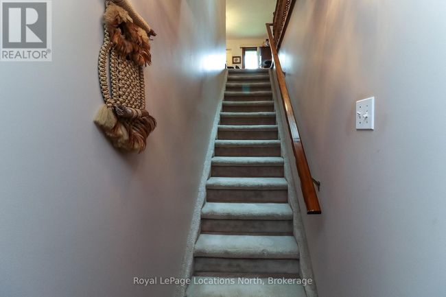 3 Kelley Cres, House other with 4 bedrooms, 3 bathrooms and 8 parking in Wasaga Beach ON | Image 24