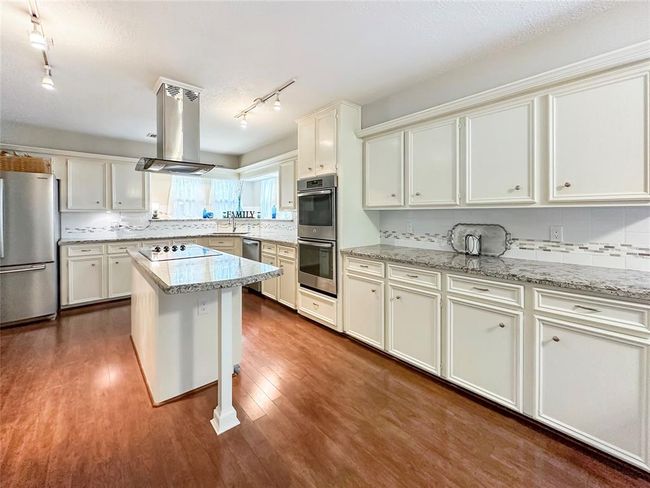 Stunning countertops and custom cabinetry! | Image 5