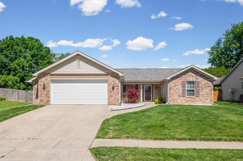 208 Penridge Ln, Lafayette, IN, 47905-7640 | Card Image